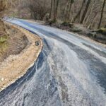 Завршни радови на асфалтирању две деонице пута у насељеном месту Оџаци